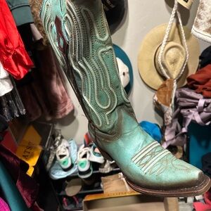 Women’s corral boots